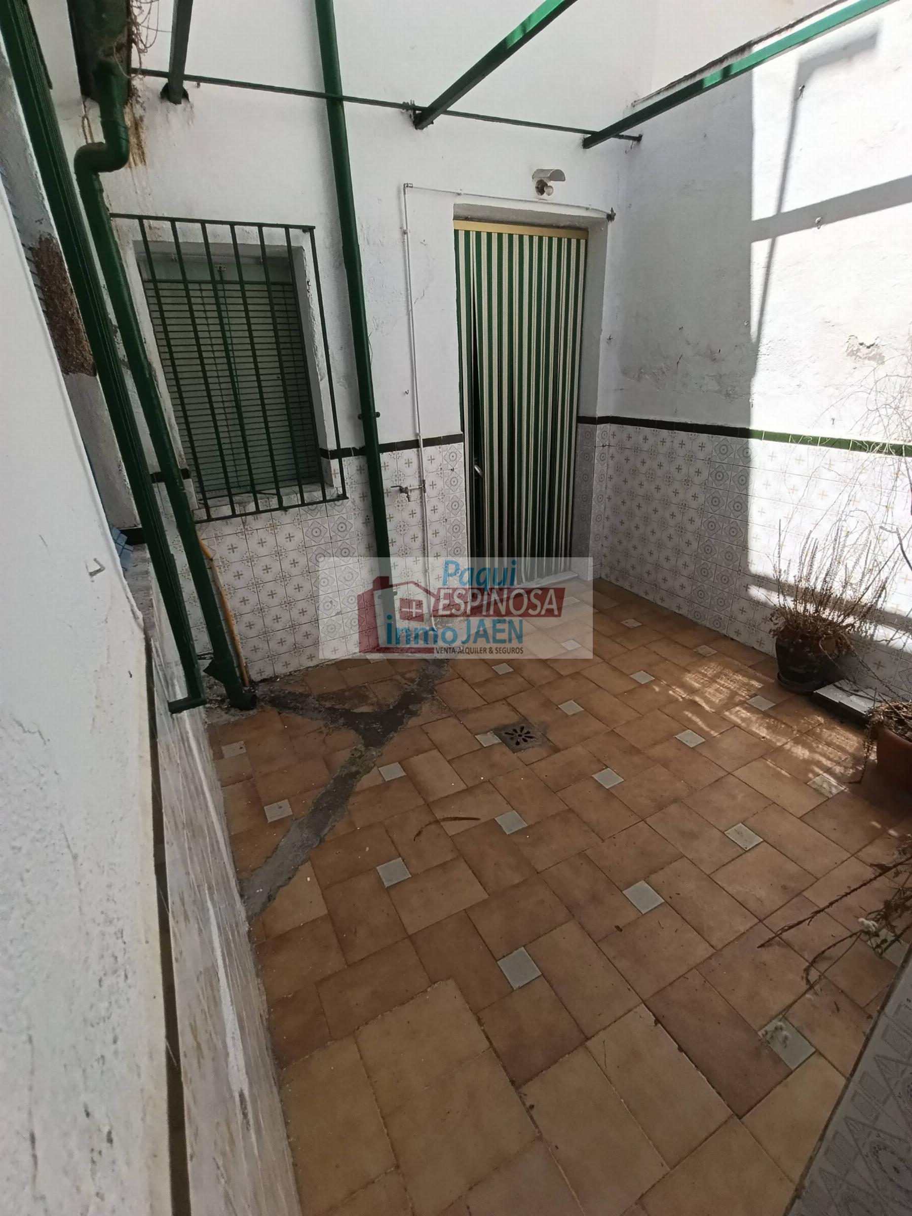 Venta de casa en Torredonjimeno
