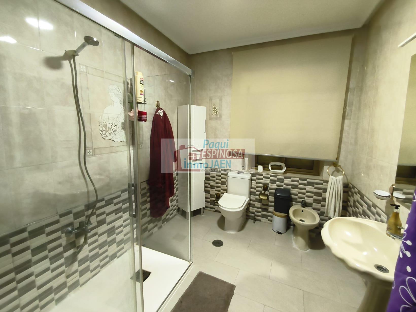 Venta de casa en Jaén