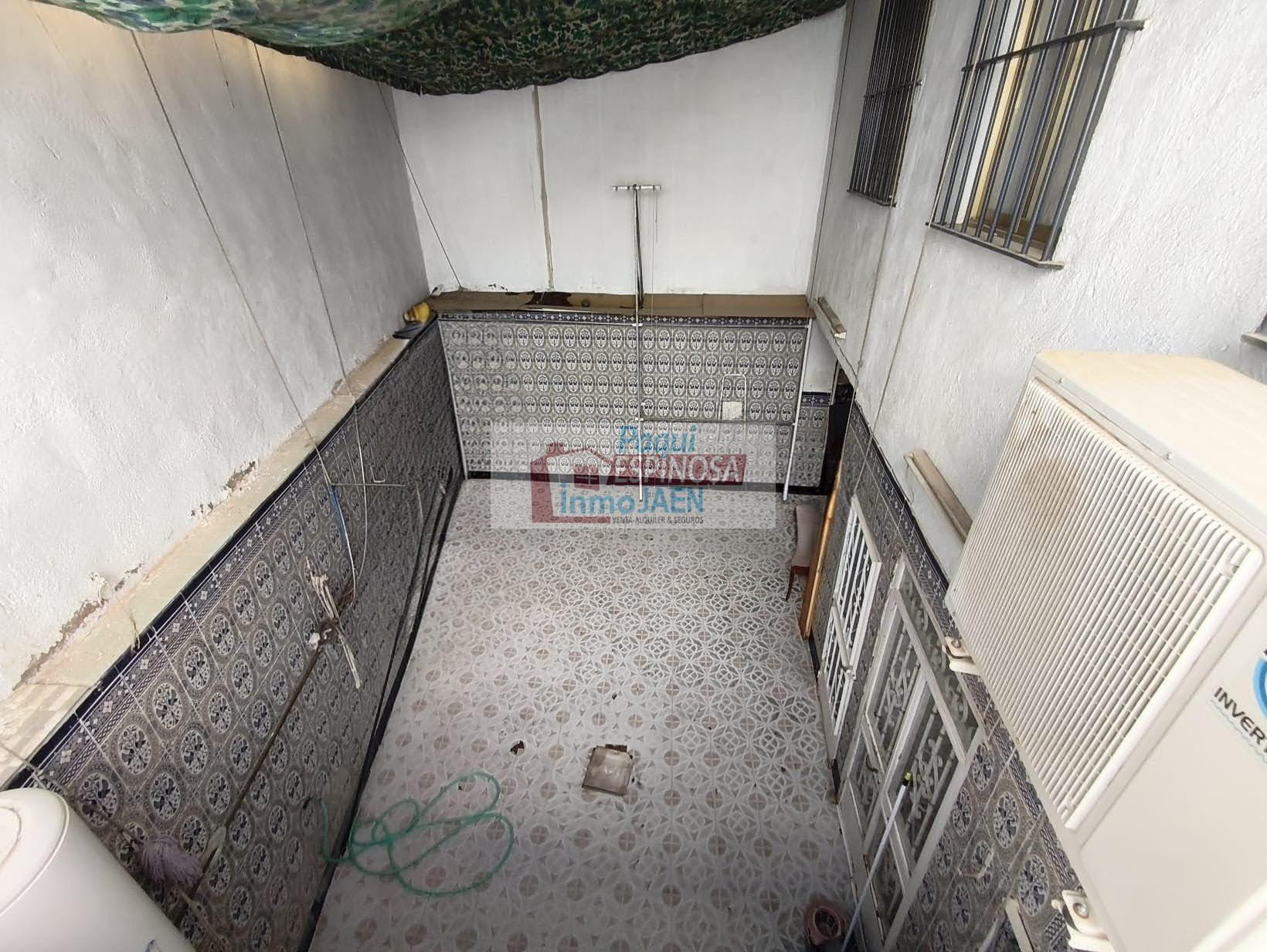 Venta de casa en Jaén
