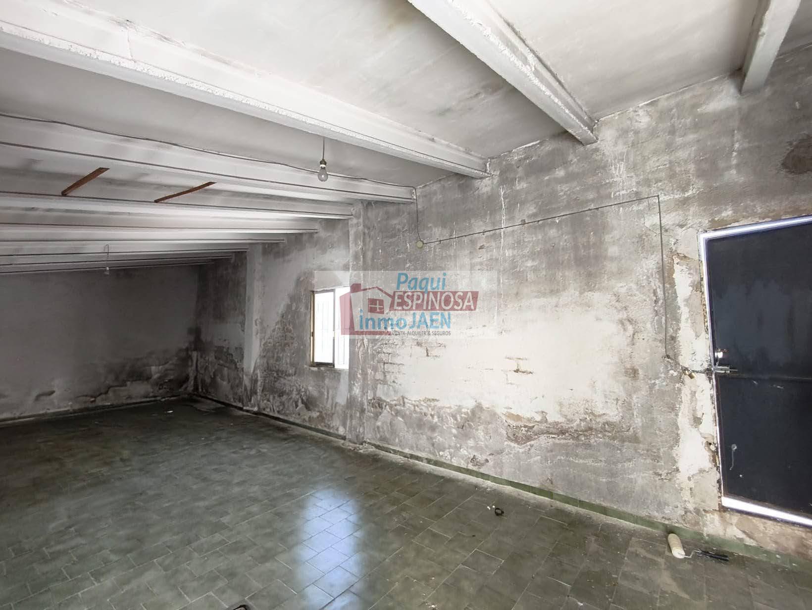Venta de casa en Jaén