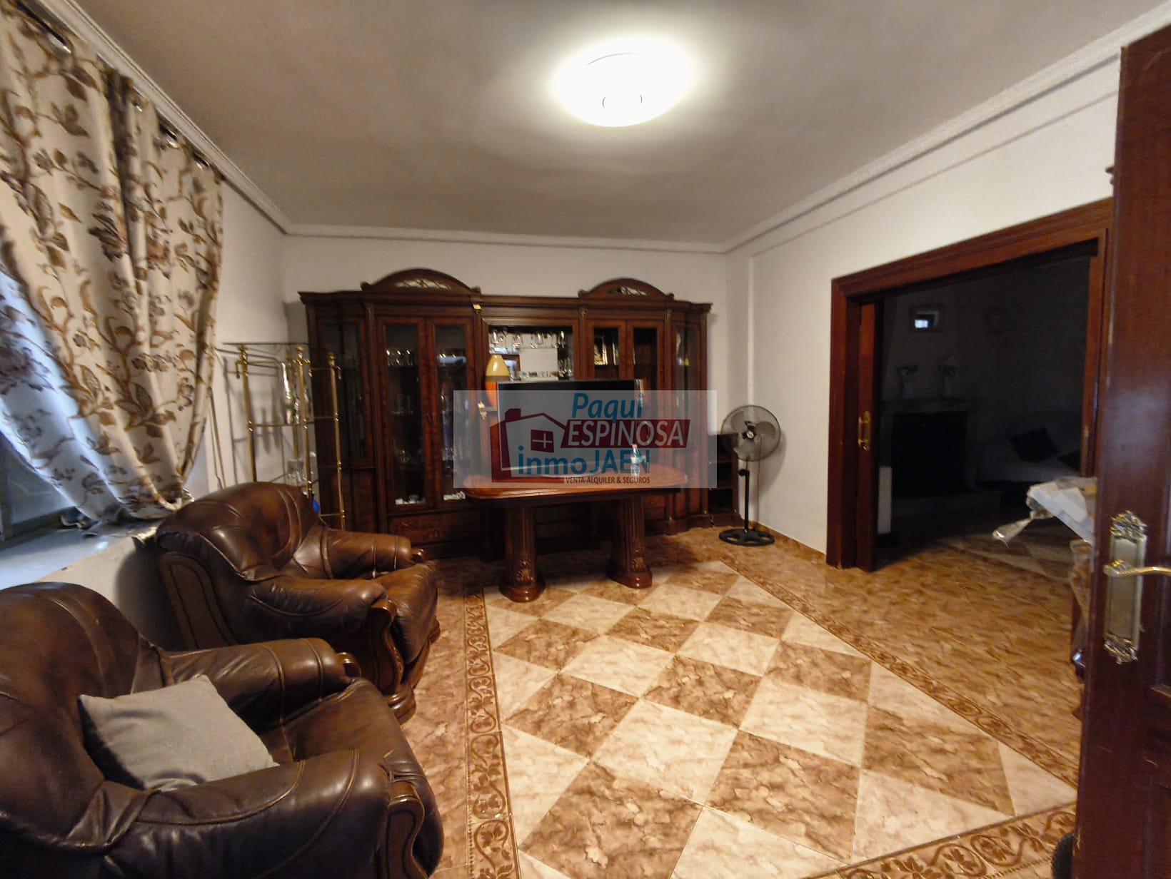 Venta de casa en Jaén