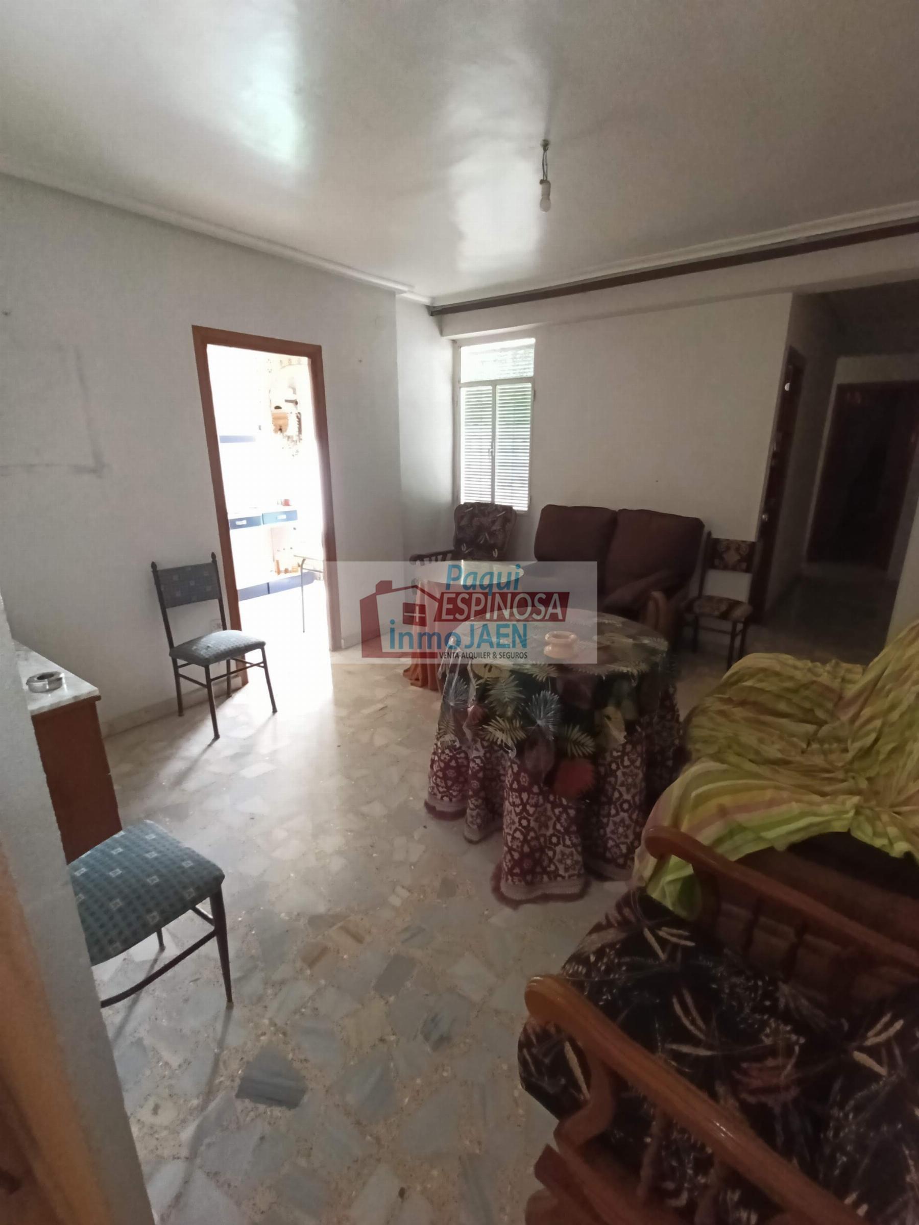 Venta de casa en Torredonjimeno