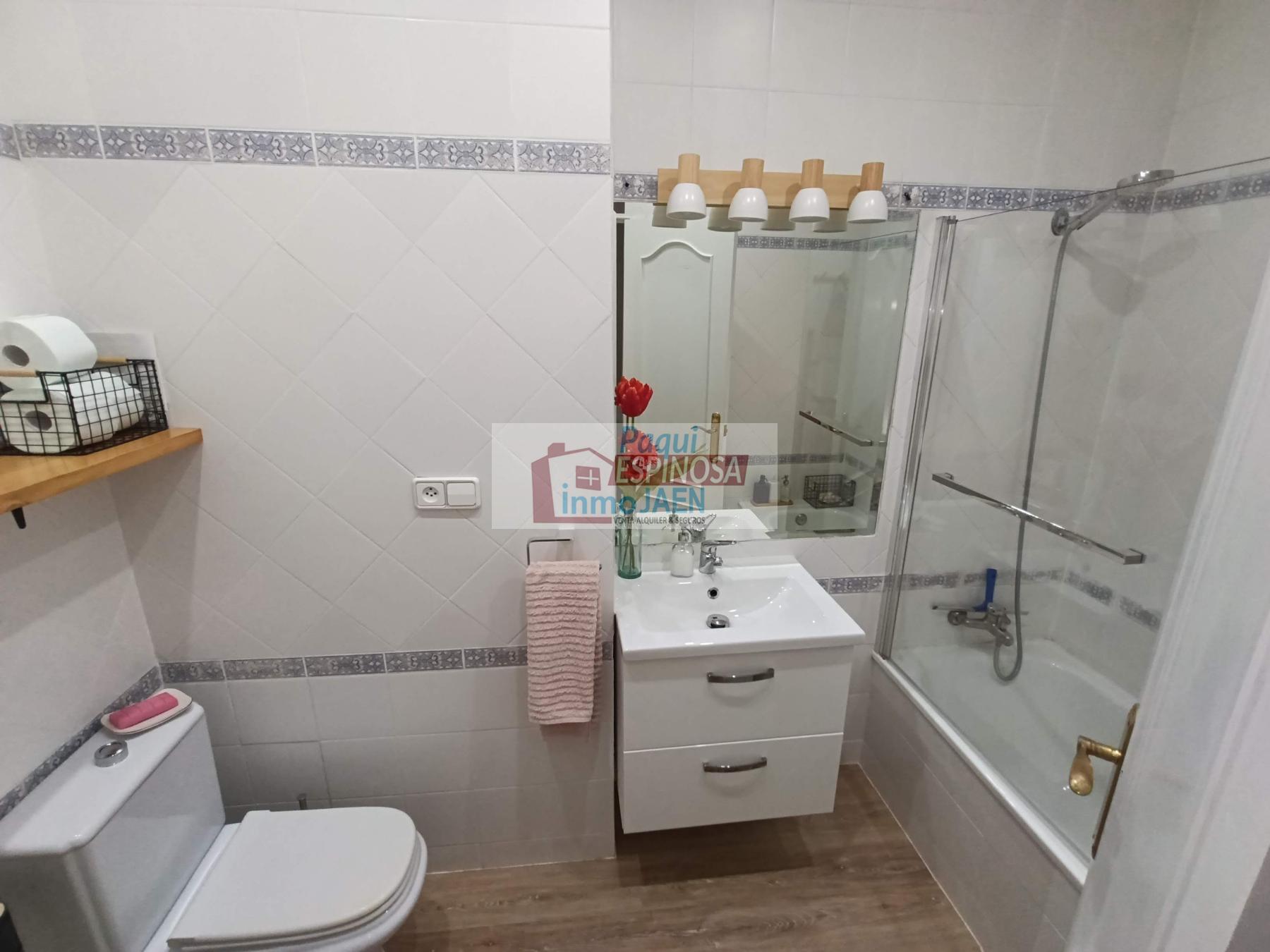 Venta de piso en Torredonjimeno