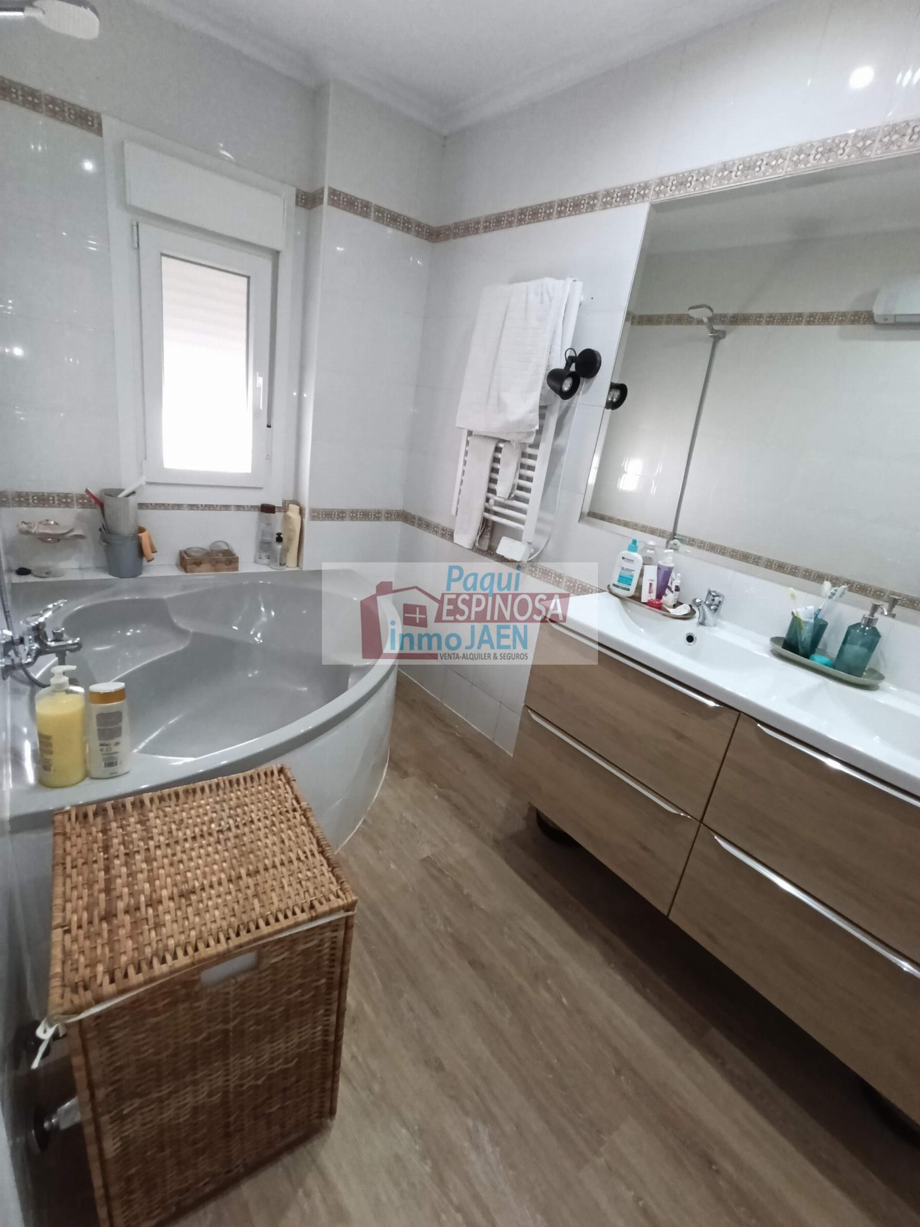 Venta de piso en Torredonjimeno