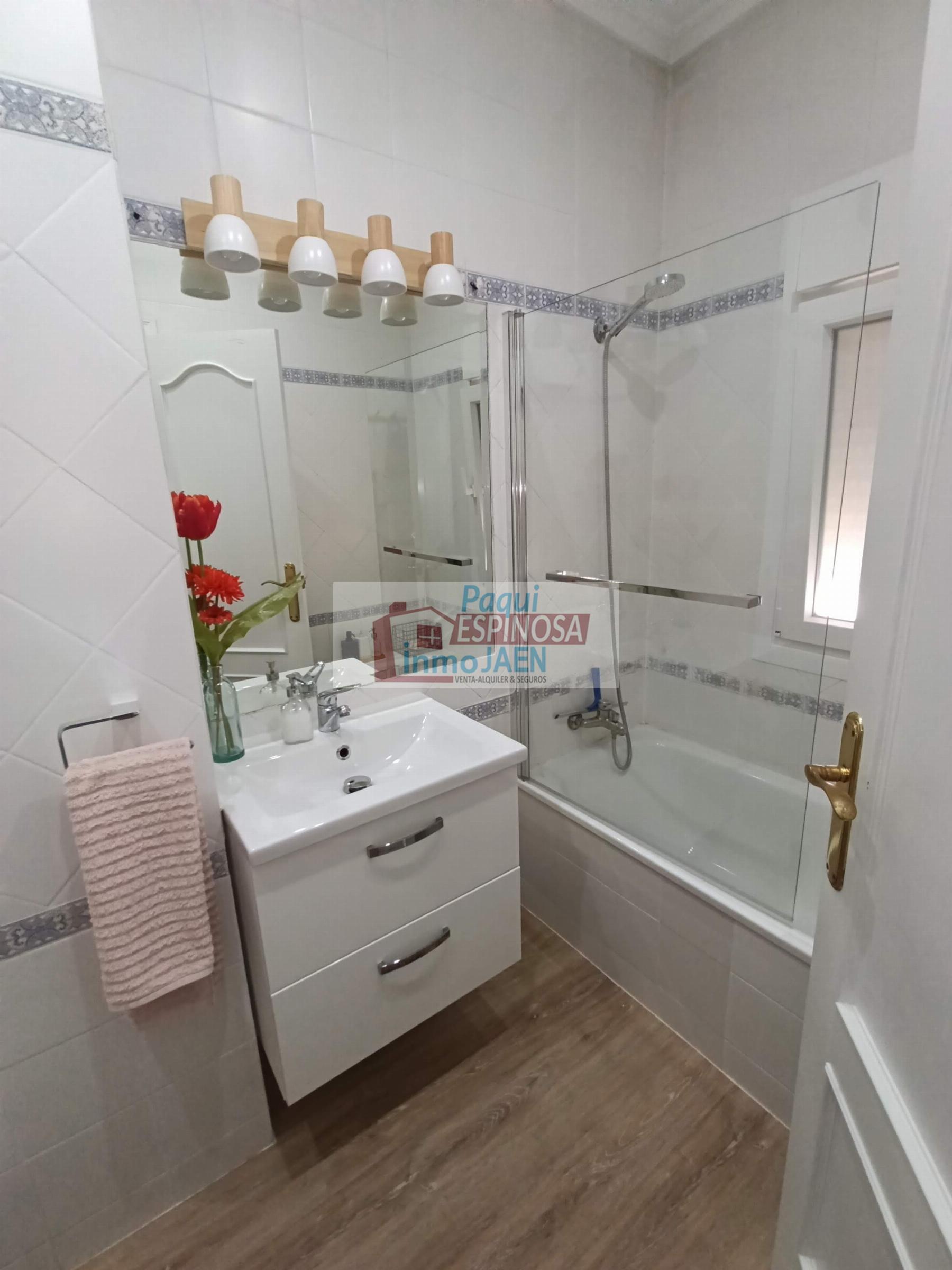 Venta de piso en Torredonjimeno