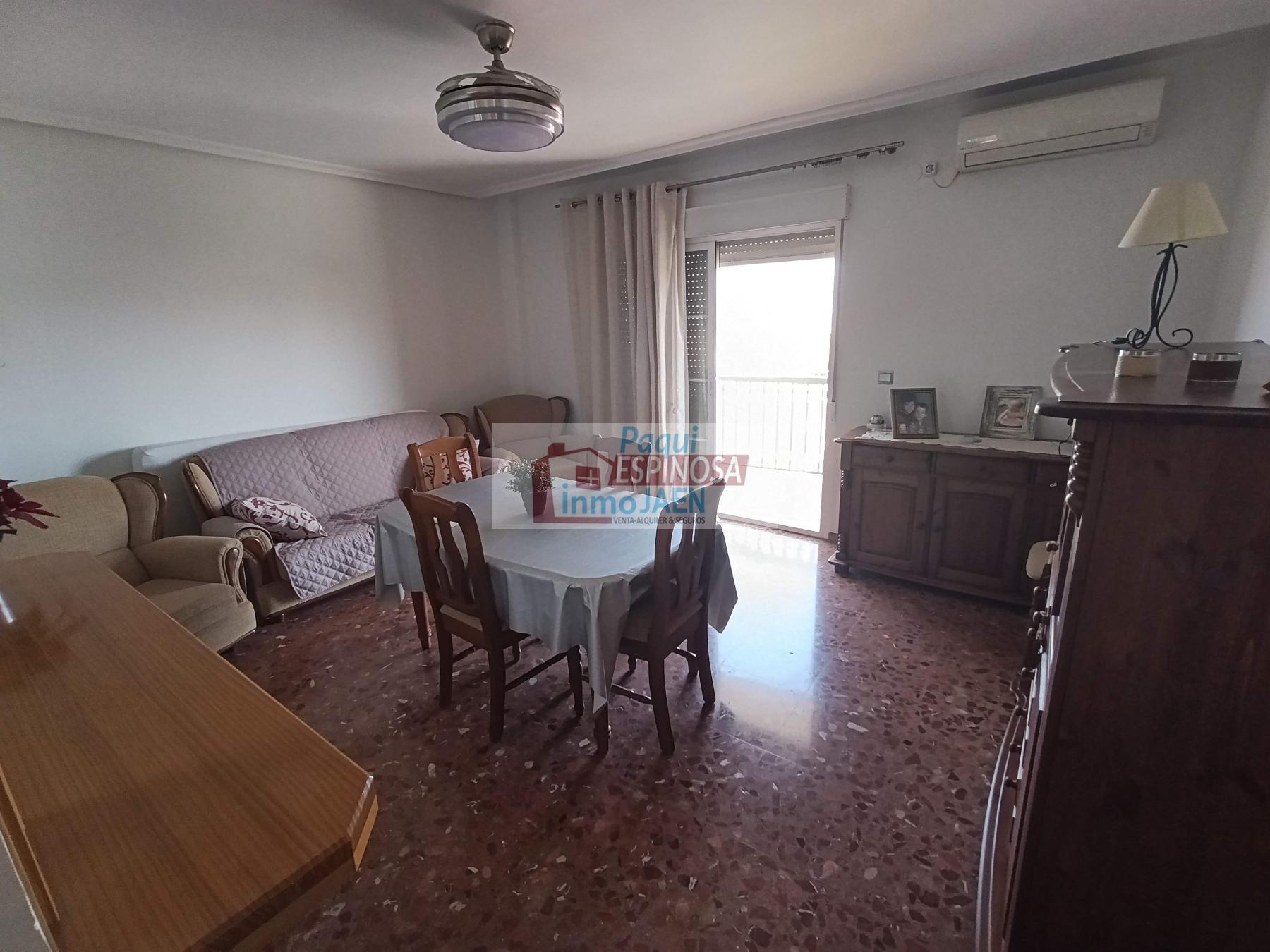 Venta de piso en Torredonjimeno