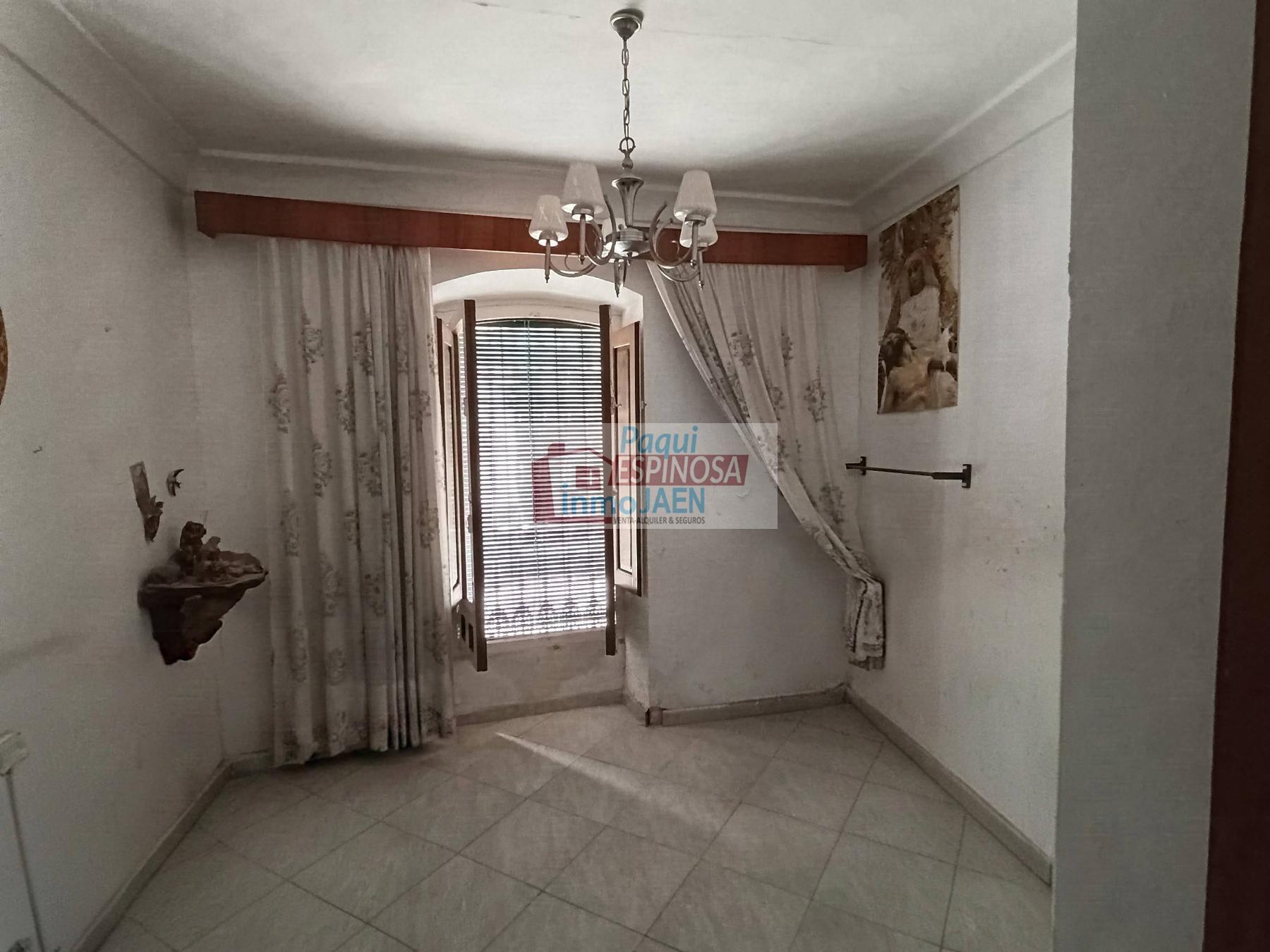 Venta de casa en Torredonjimeno