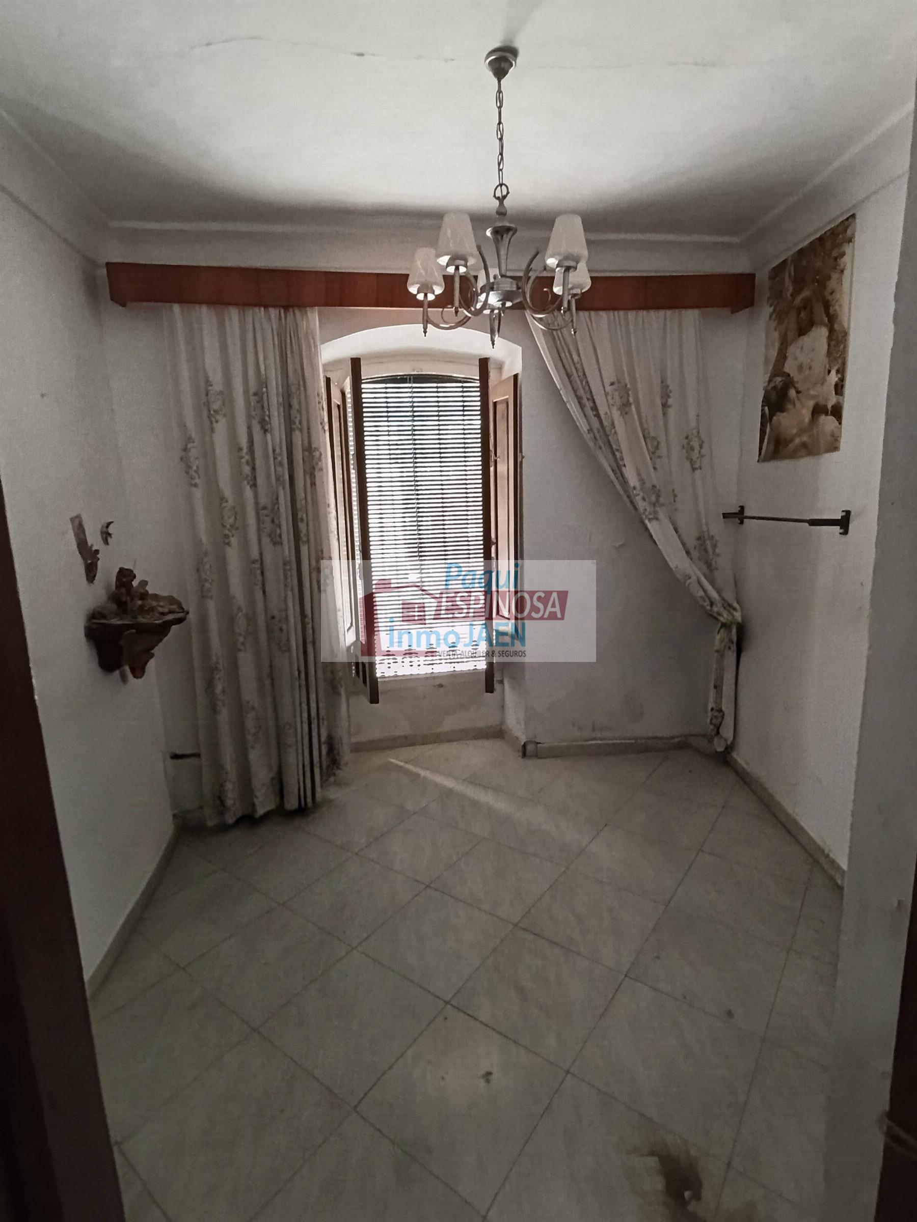 Venta de casa en Torredonjimeno