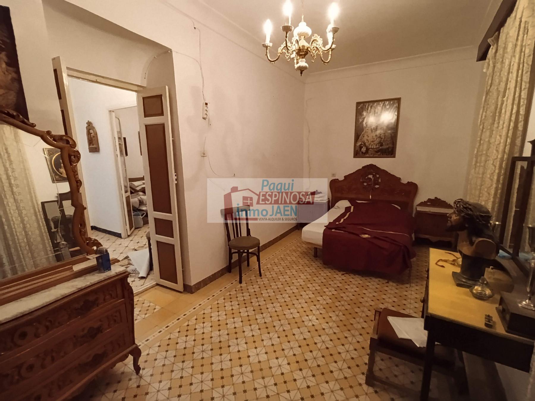 Venta de casa en Torredonjimeno