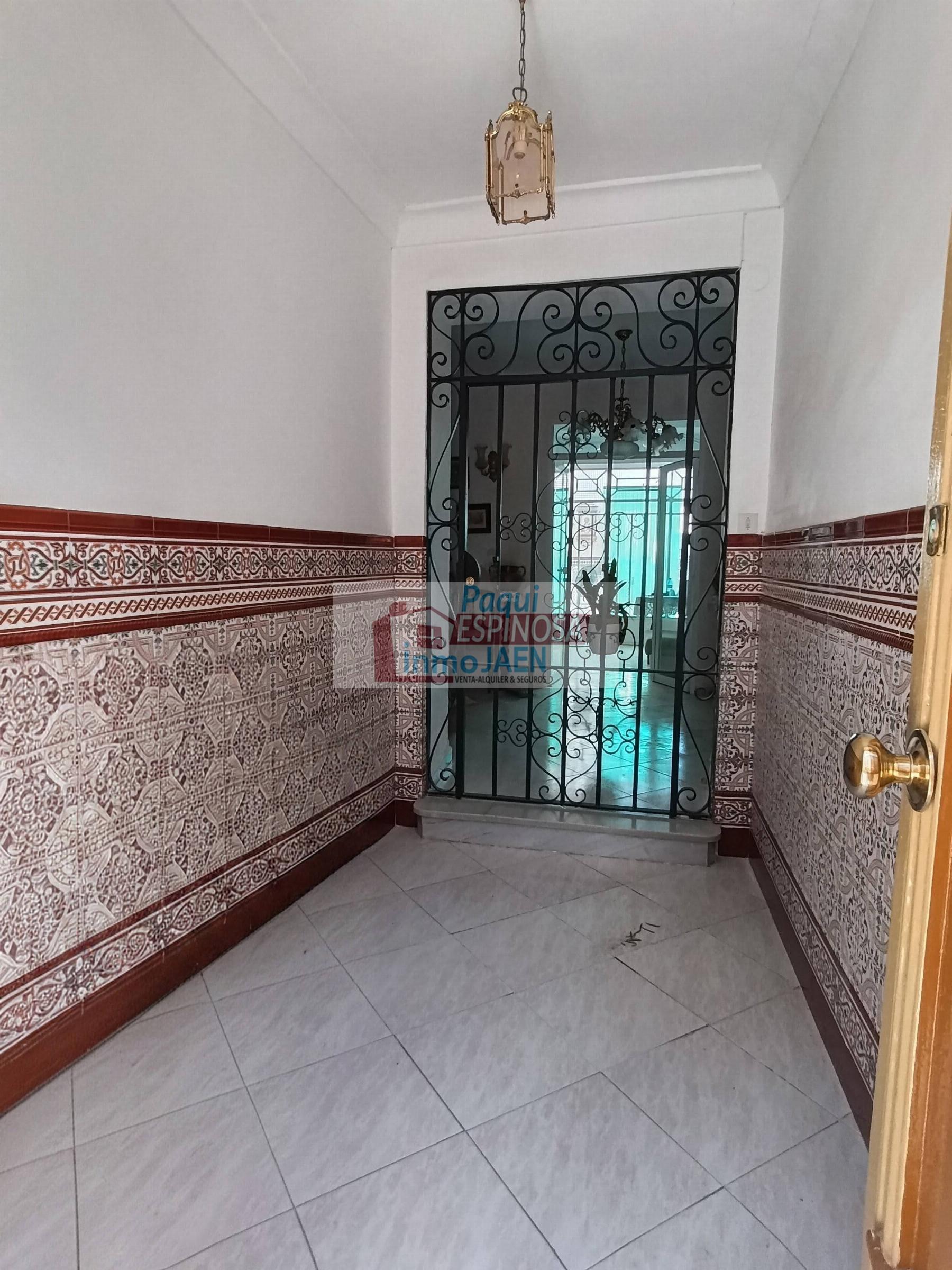Venta de casa en Torredonjimeno