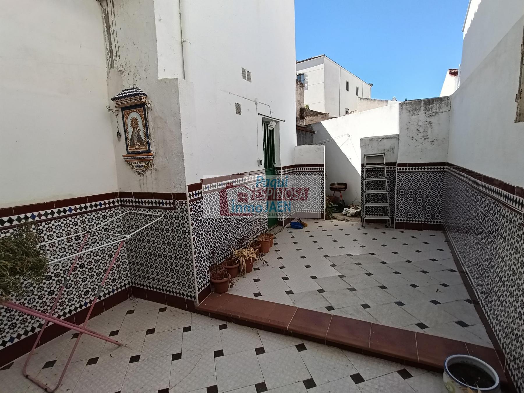 Venta de casa en Torredonjimeno
