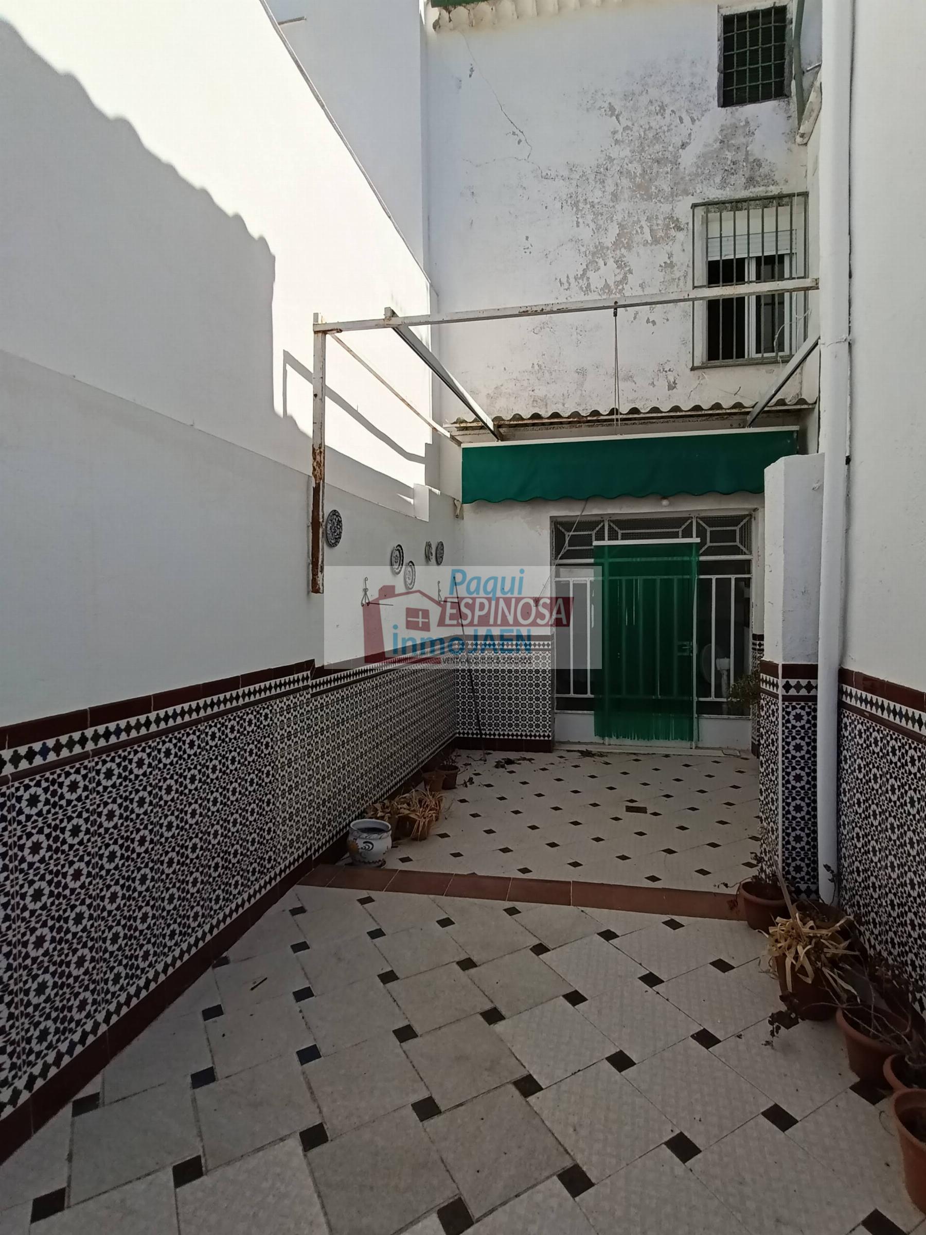 Venta de casa en Torredonjimeno