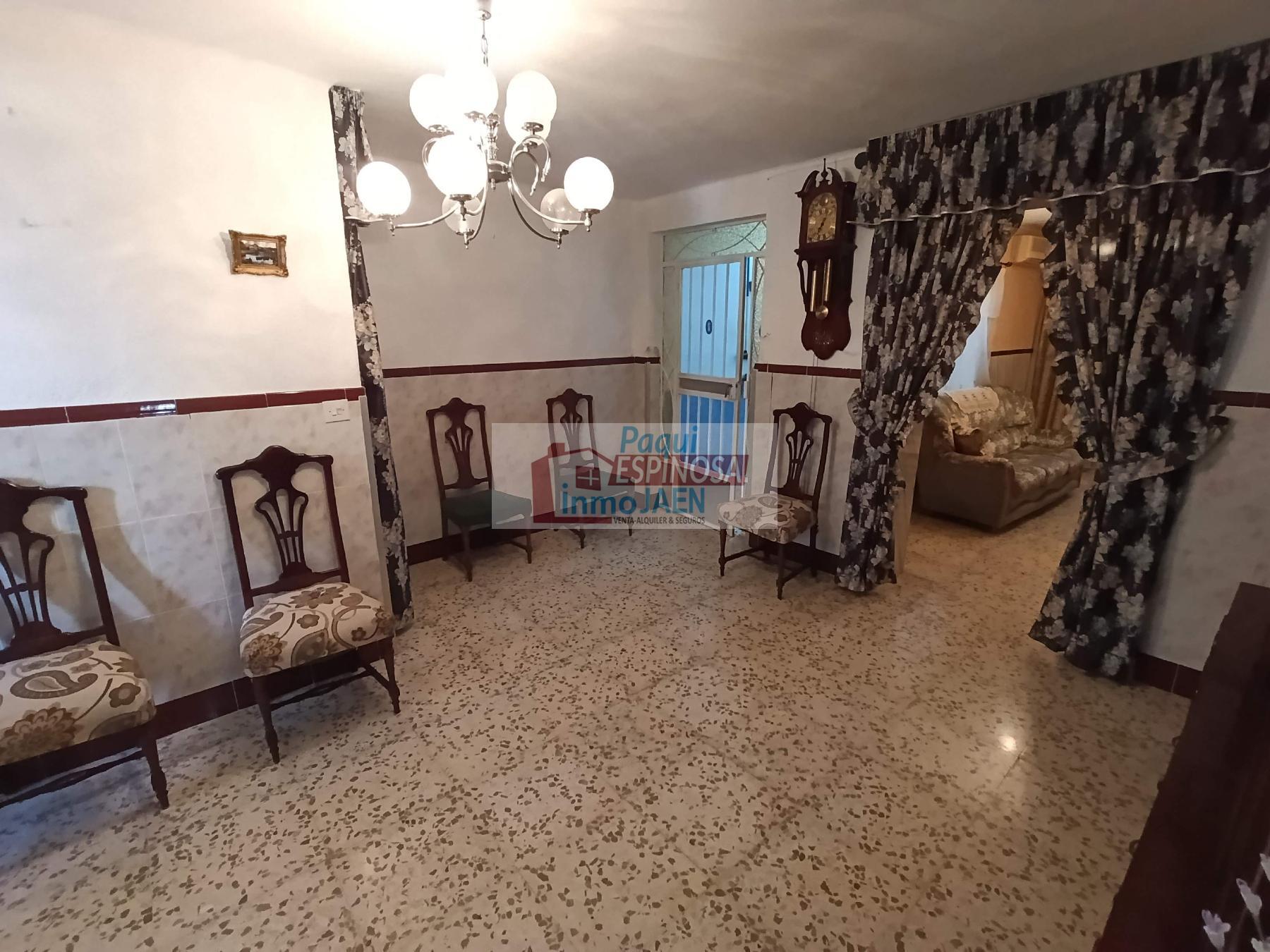 Venta de casa en Torredonjimeno