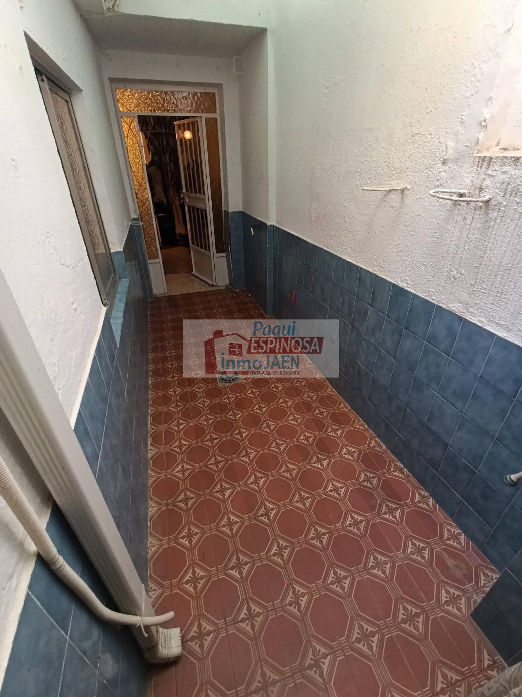 Venta de casa en Torredonjimeno
