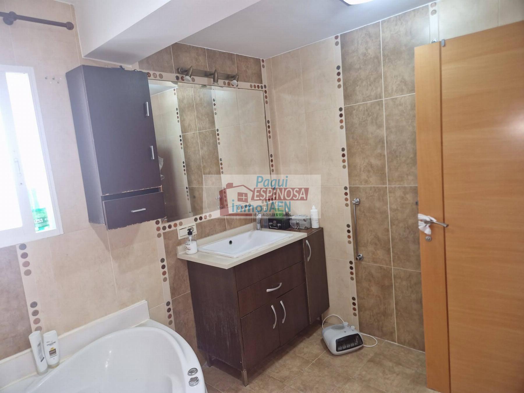 Venta de casa en Torredonjimeno