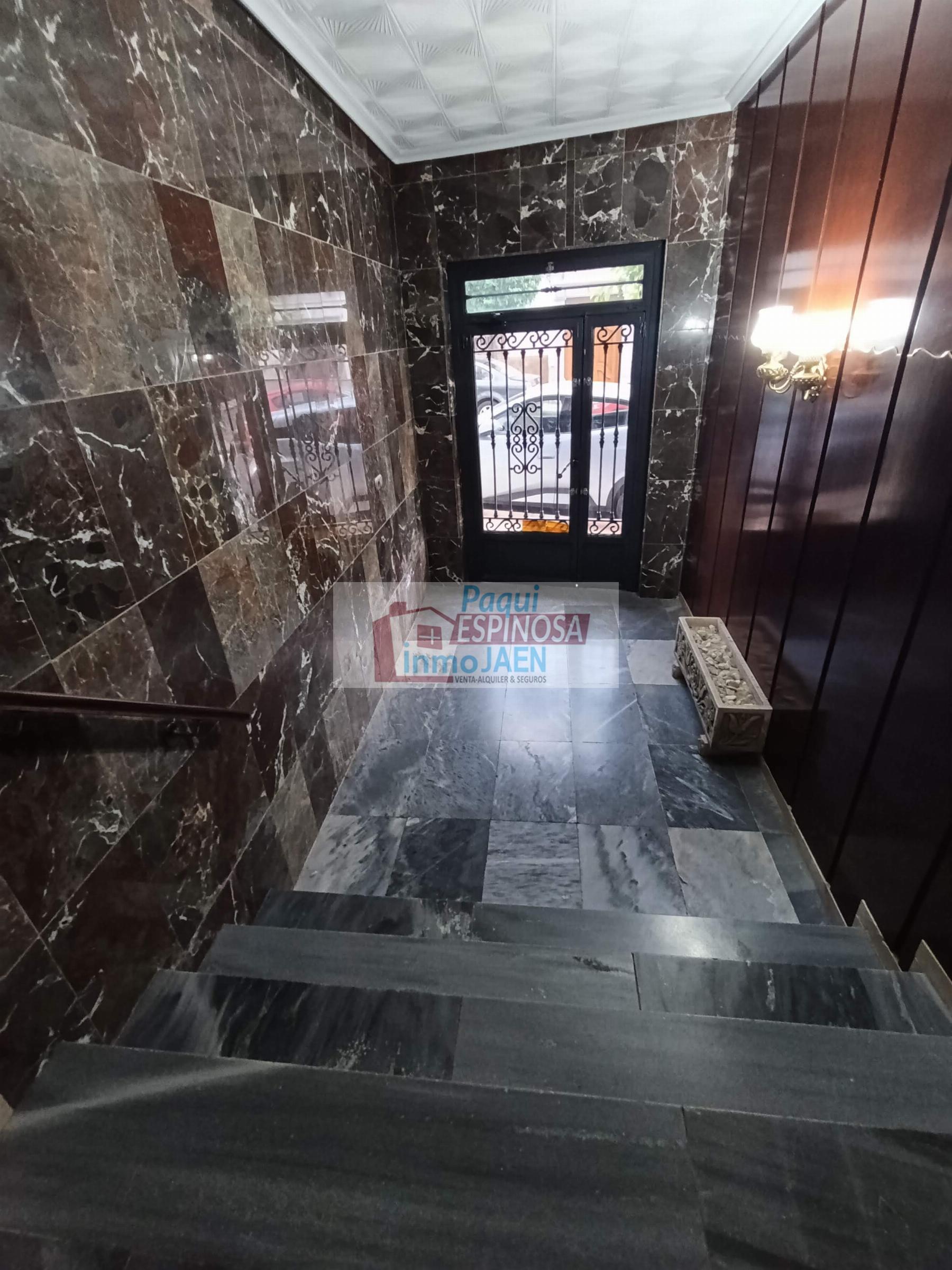 Venta de piso en Torredonjimeno