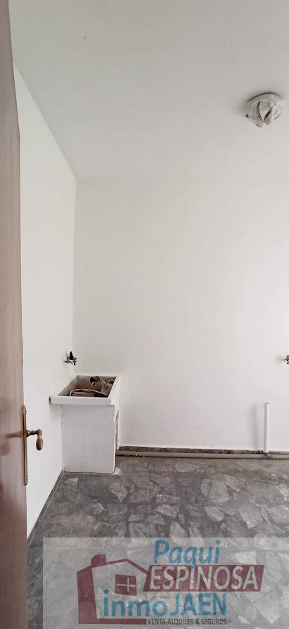 For sale of flat in Torredonjimeno