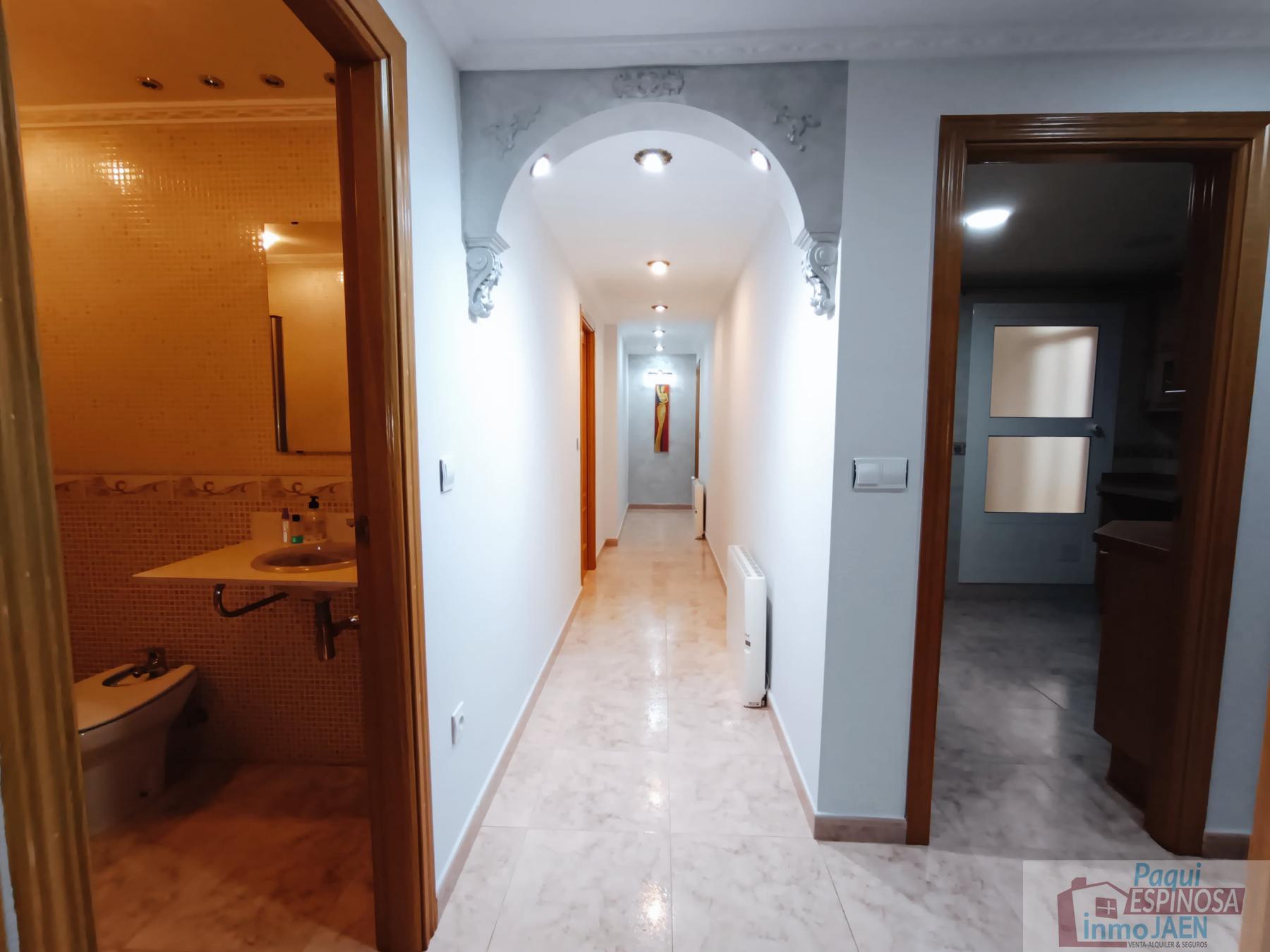 Venta de piso en Torredonjimeno