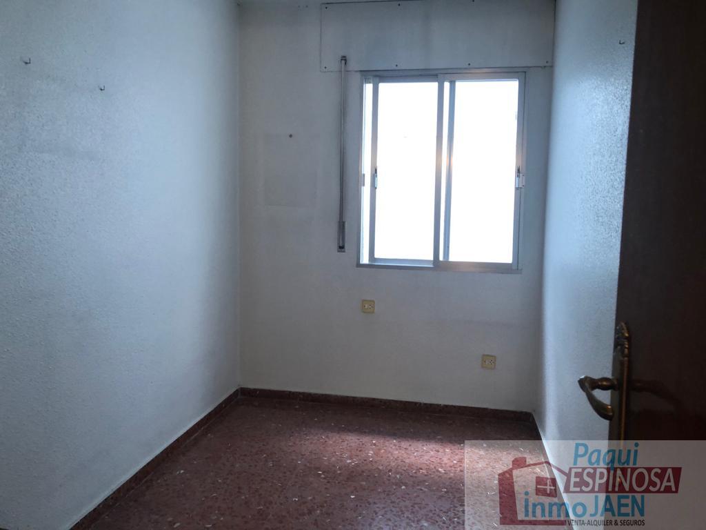 For sale of flat in Martos