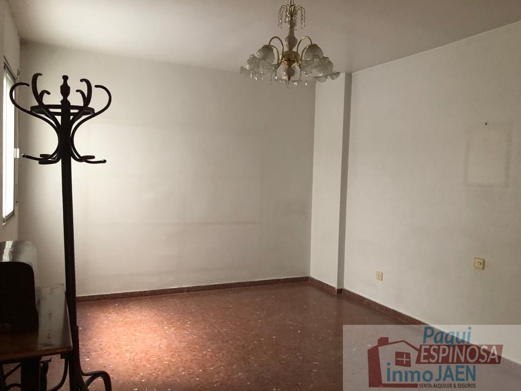 For sale of flat in Martos
