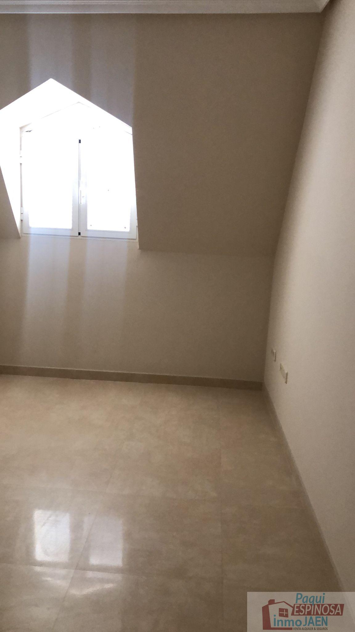 For sale of flat in Torredonjimeno