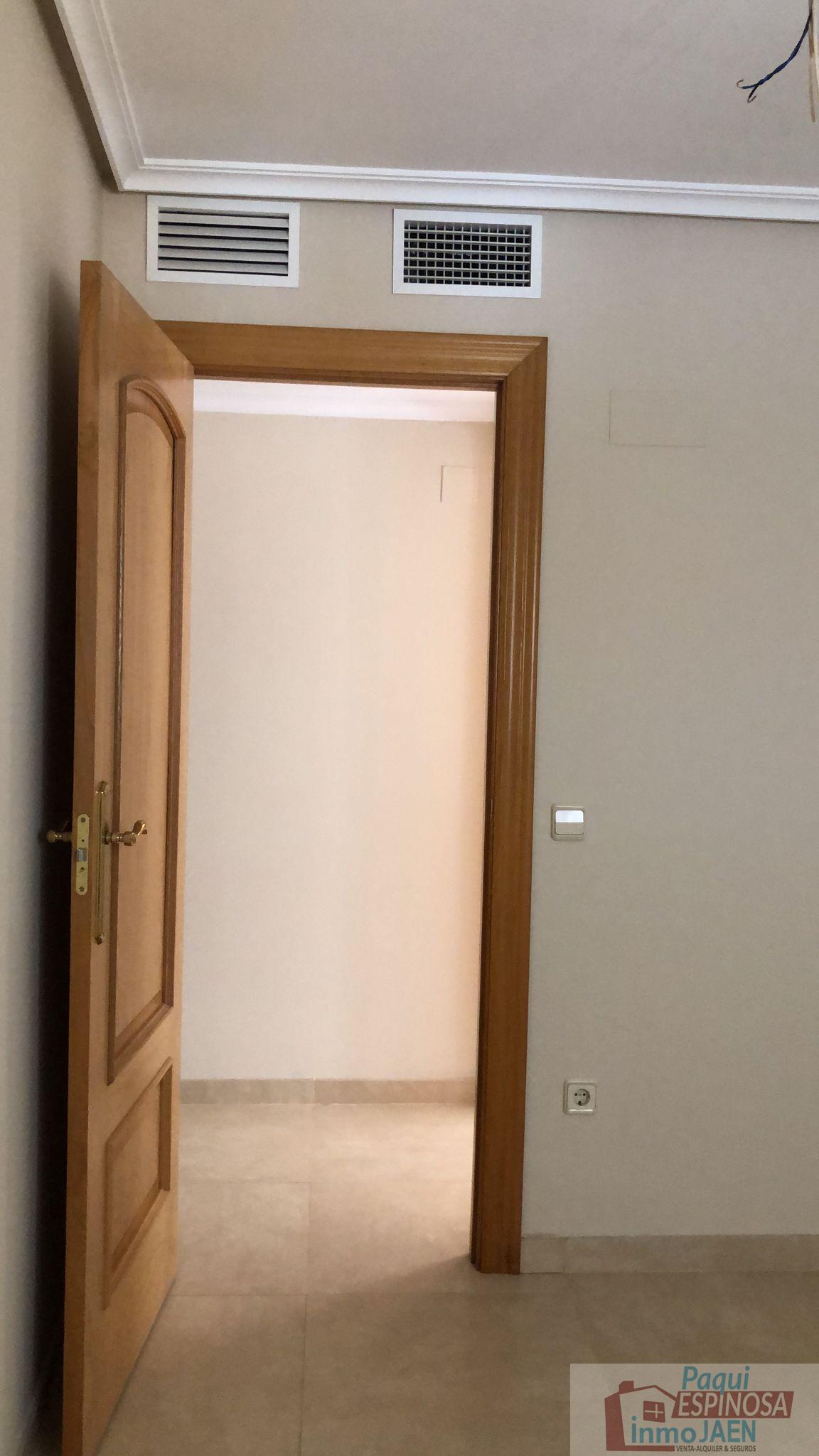 For sale of flat in Torredonjimeno
