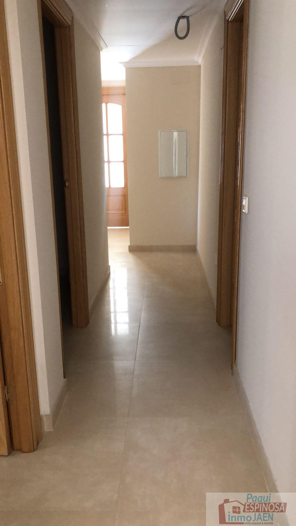 For sale of flat in Torredonjimeno