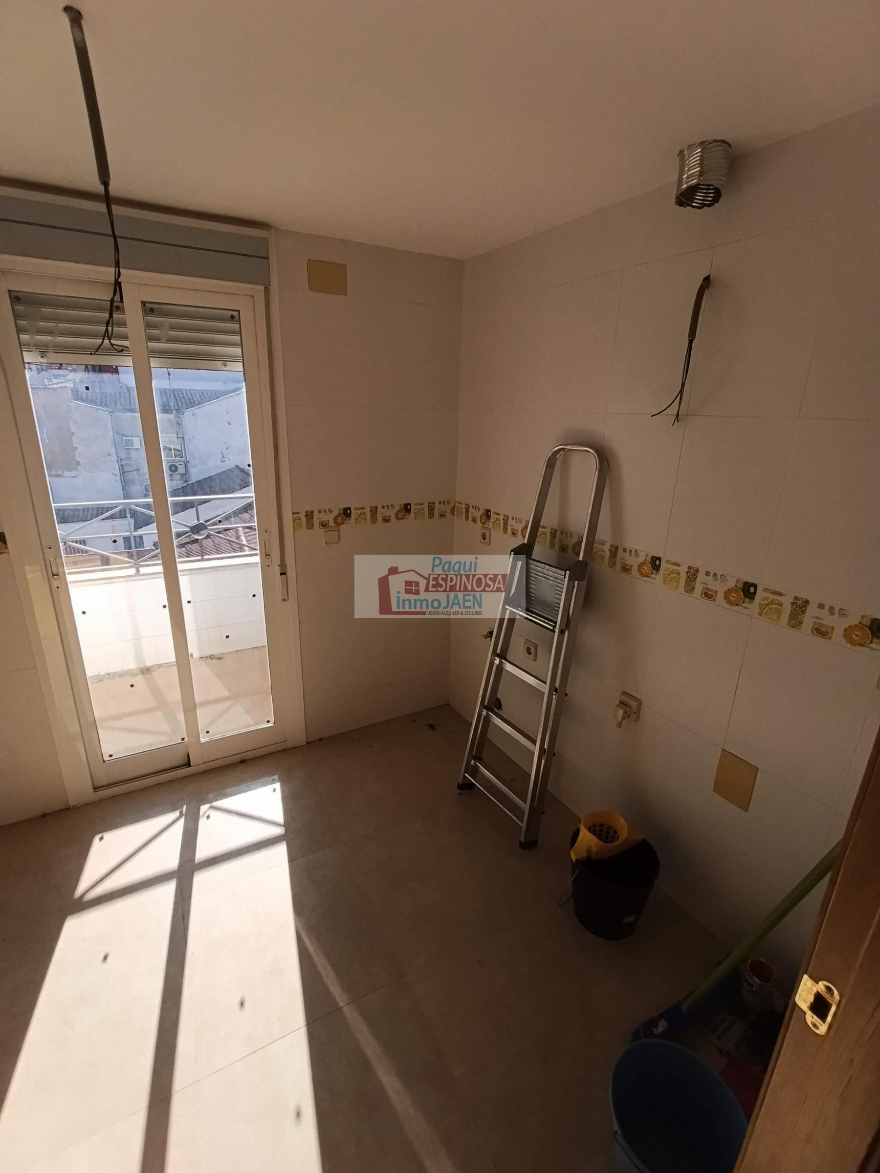 For sale of flat in Torredonjimeno
