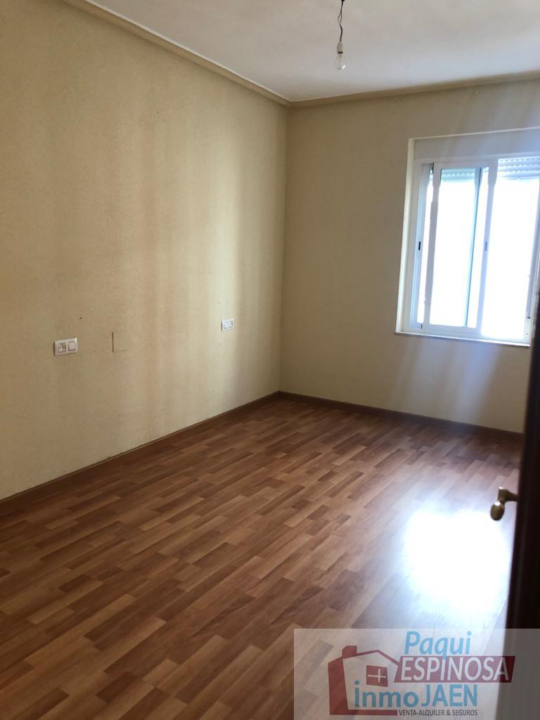 For sale of flat in Torredonjimeno