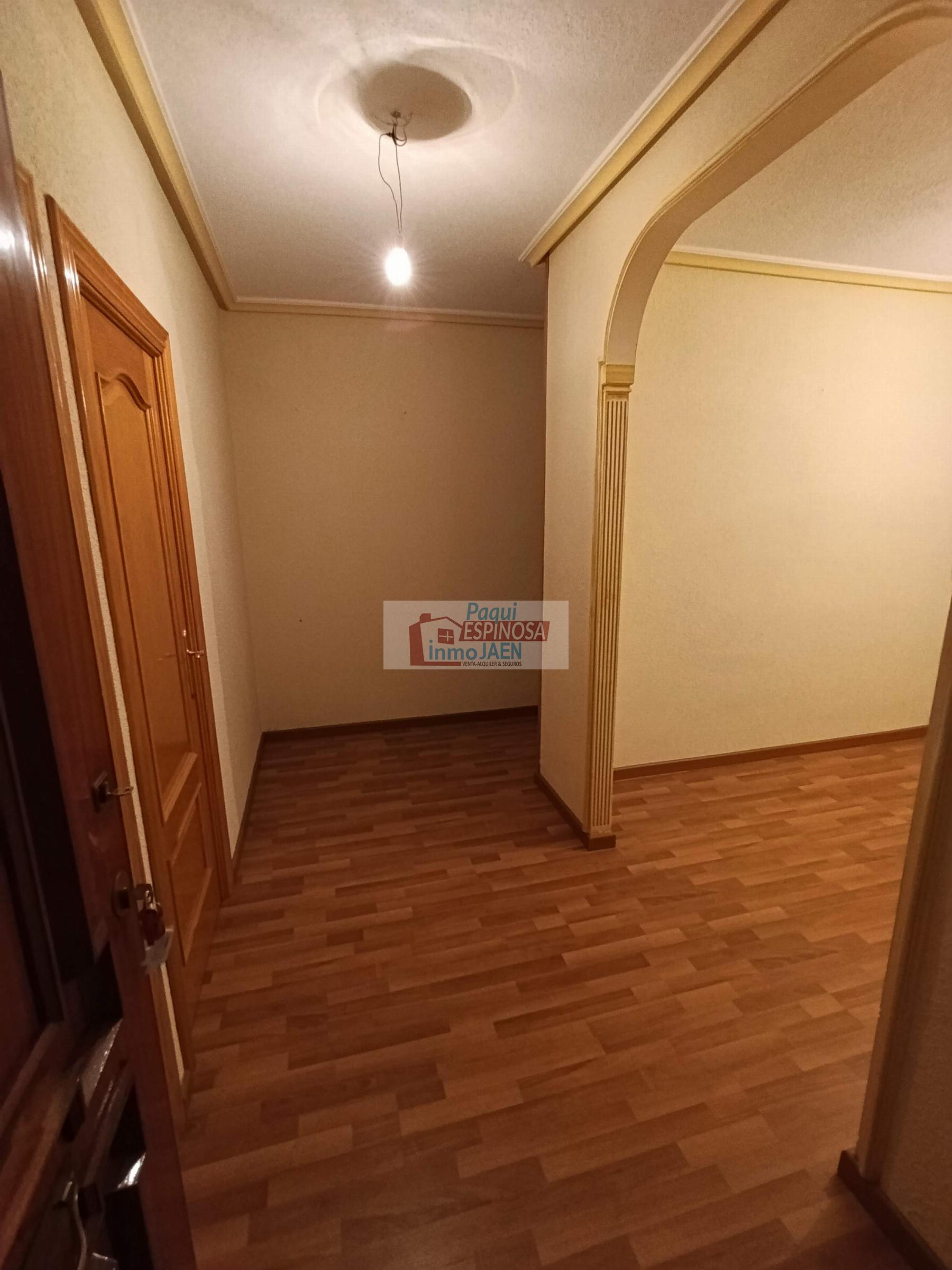 Venta de piso en Torredonjimeno