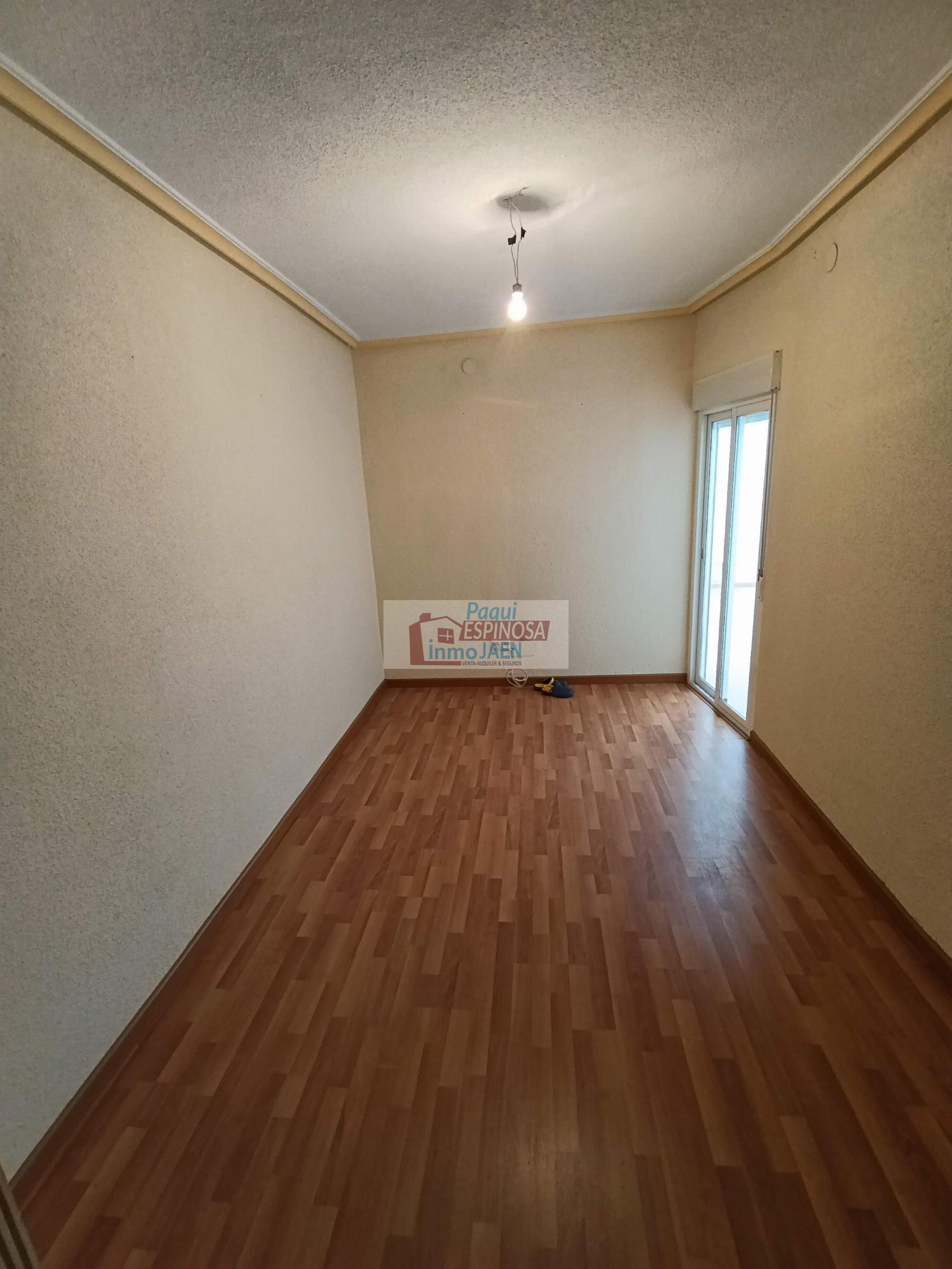 Venta de piso en Torredonjimeno