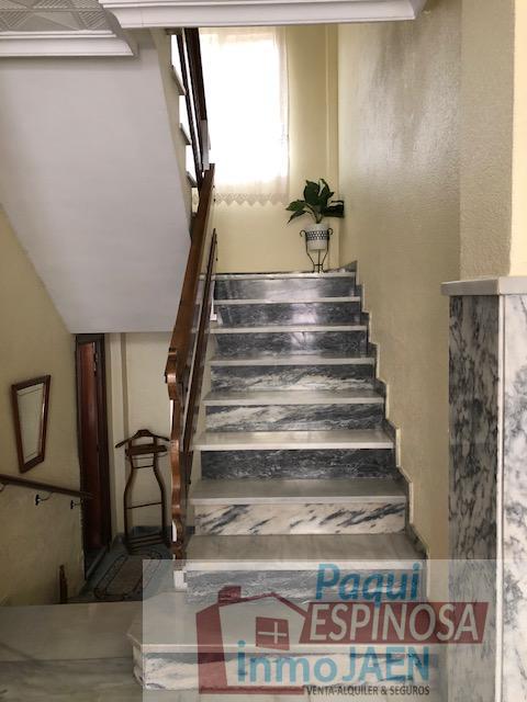 For sale of flat in Torre del Campo