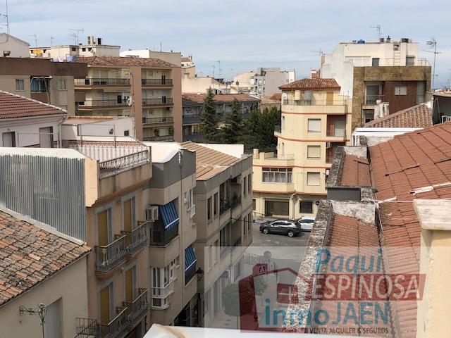 For sale of flat in Torre del Campo