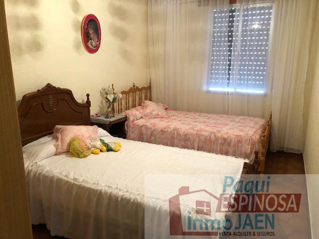 For sale of flat in Torre del Campo