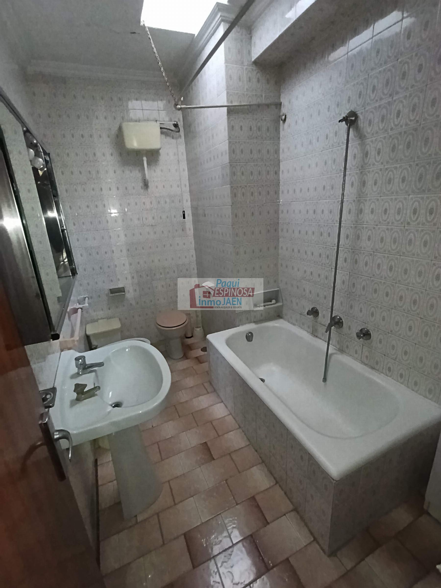 Venta de casa en Torredonjimeno