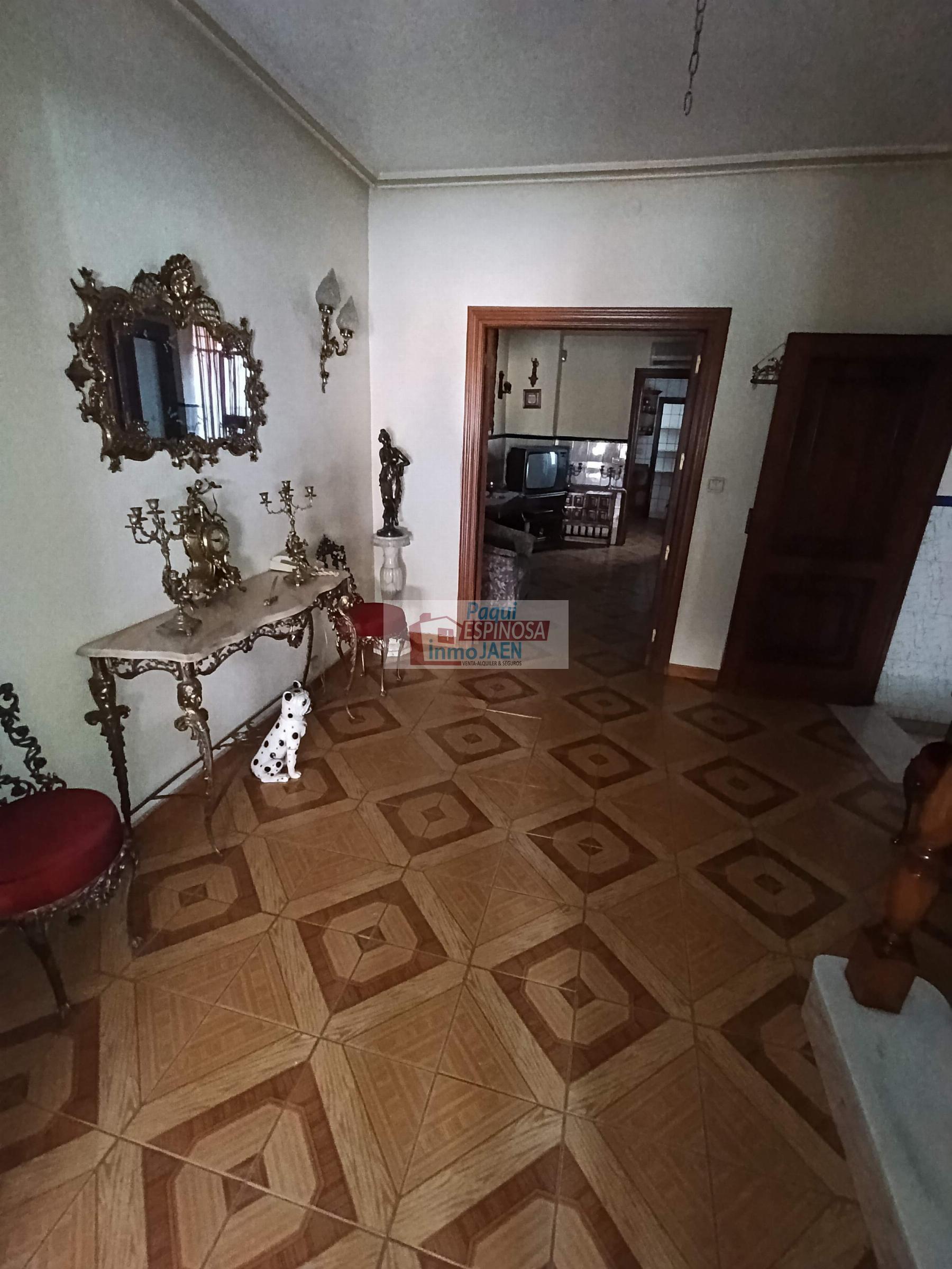 Venta de casa en Torredonjimeno