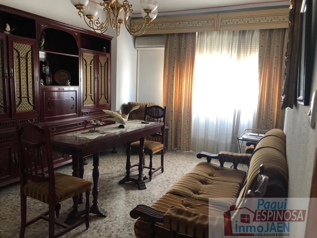 For sale of flat in Torredonjimeno