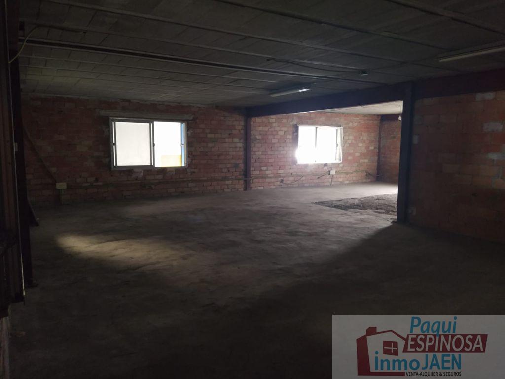 For sale of industrial plant/warehouse in Torredonjimeno