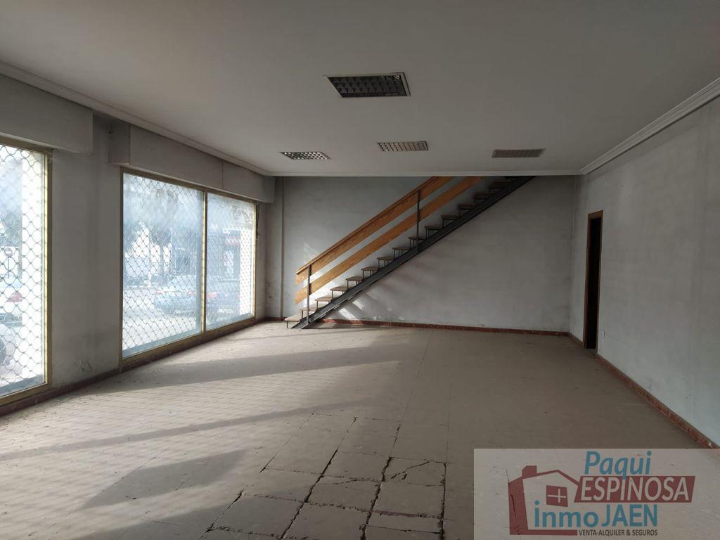 For sale of industrial plant/warehouse in Torredonjimeno