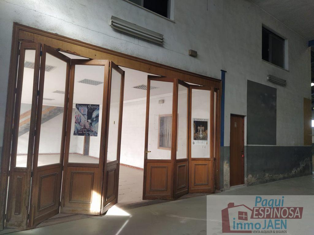 For sale of industrial plant/warehouse in Torredonjimeno