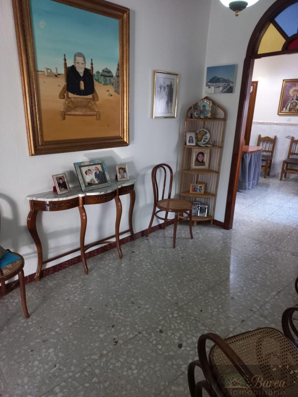 For sale of house in Rute