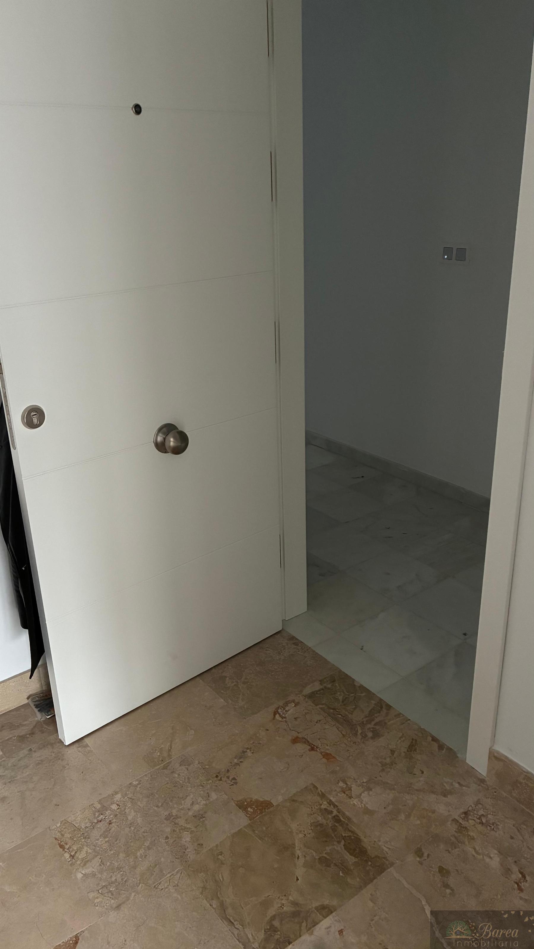 Zu verkaufen von wohnung in
 Rute