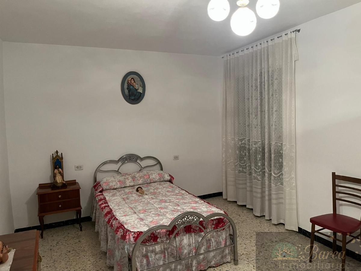 For sale of house in Rute