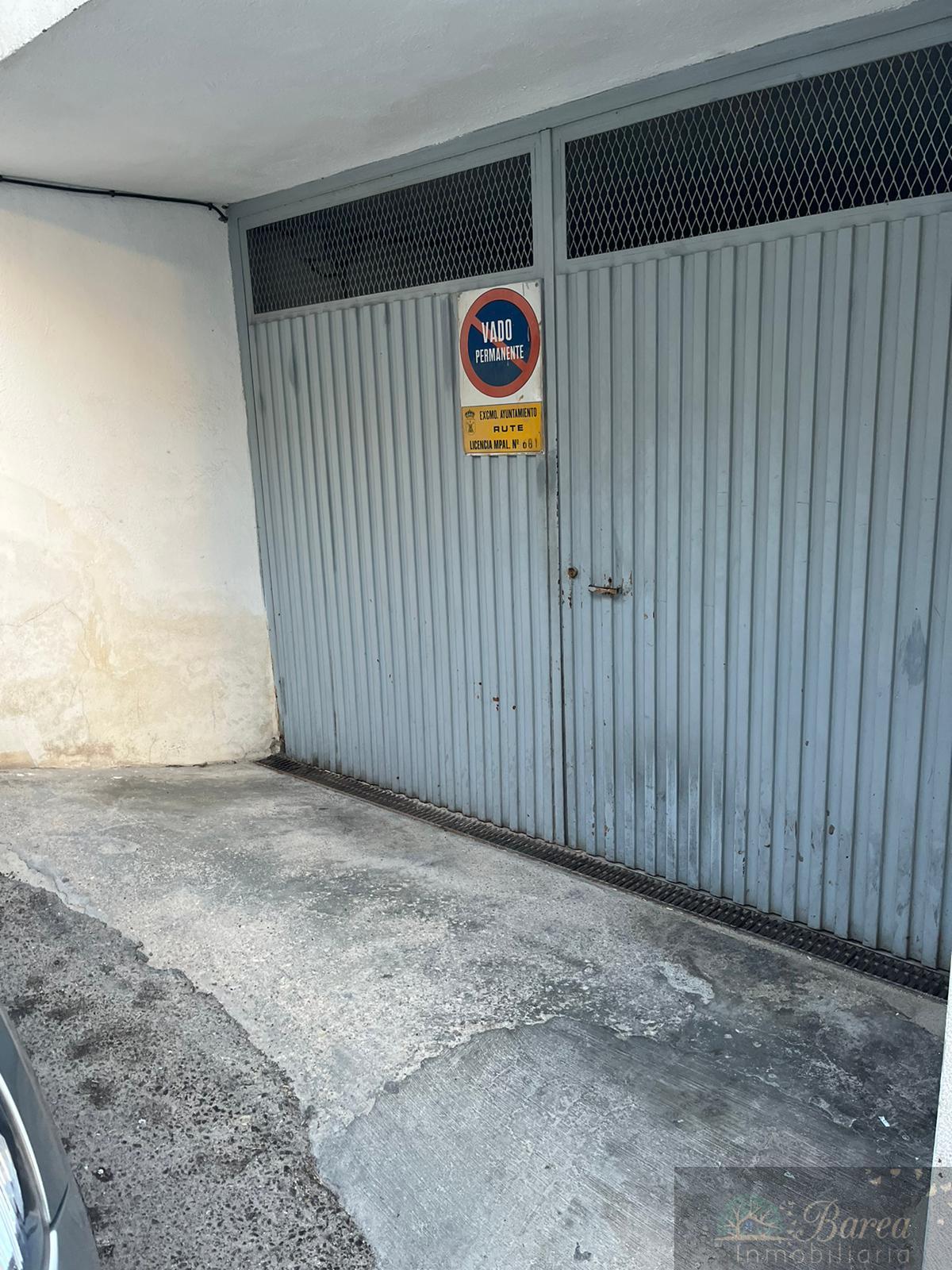 For sale of garage in Rute