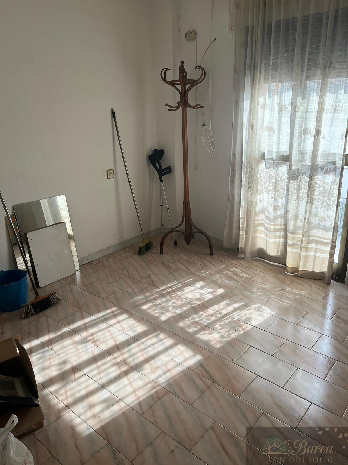 Zu verkaufen von wohnung in
 Rute