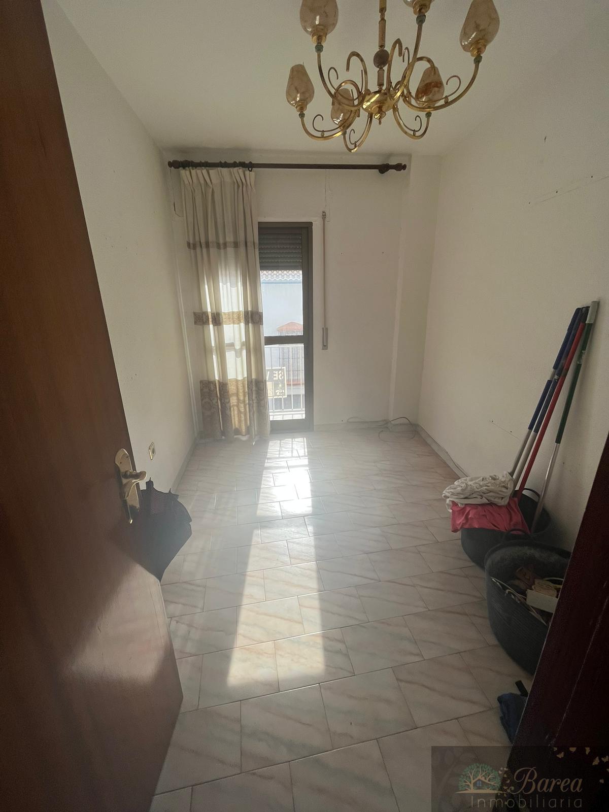 Zu verkaufen von wohnung in
 Rute