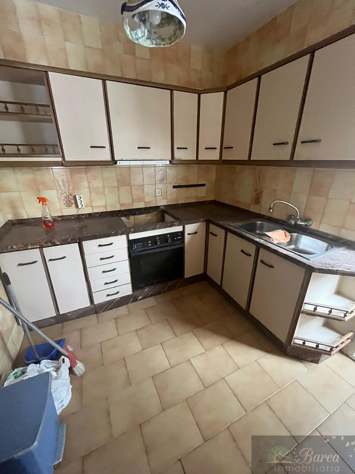 Zu verkaufen von wohnung in
 Rute