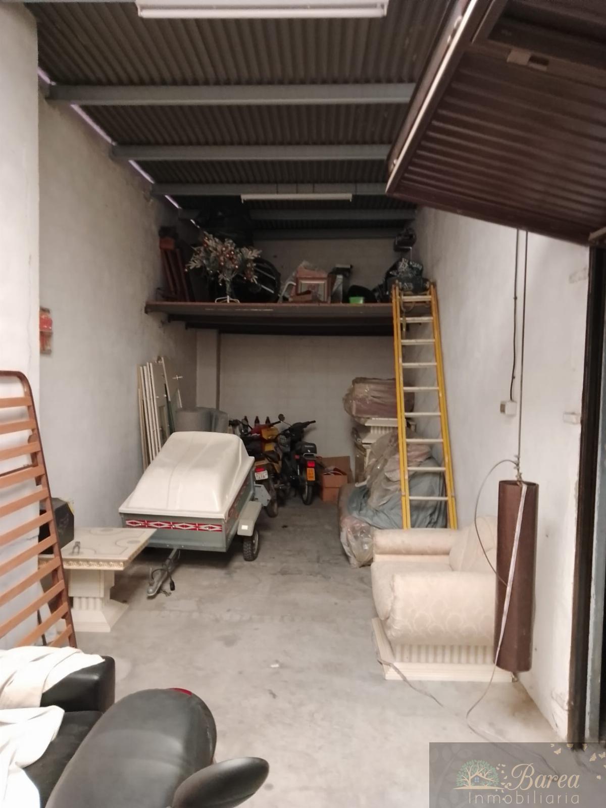 Til salg fra garage i Rute