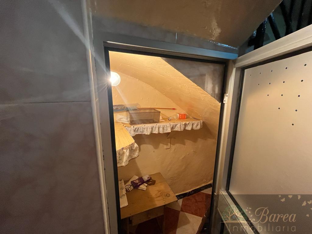For sale of house in Rute