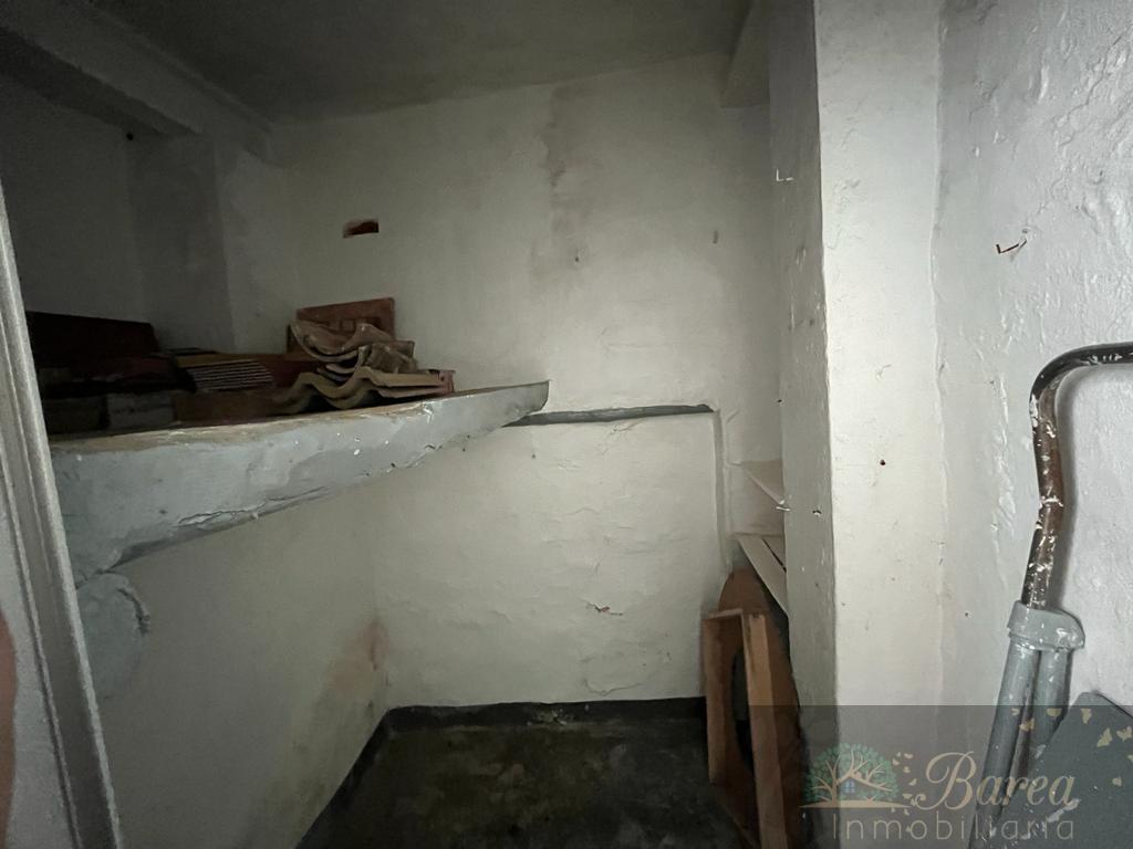 For sale of house in Rute
